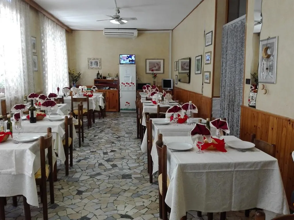 רימיני Villa Lavinia